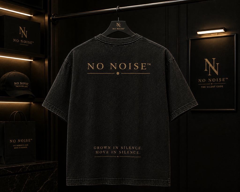 NO NOISE™ HEAVYWEIGHT VINTAGE WASH FRAYED TEE — BLACK