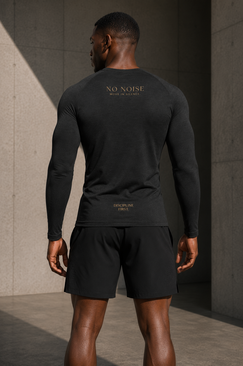 ESSENTIAL PERFORMANCE LONG SLEEVE