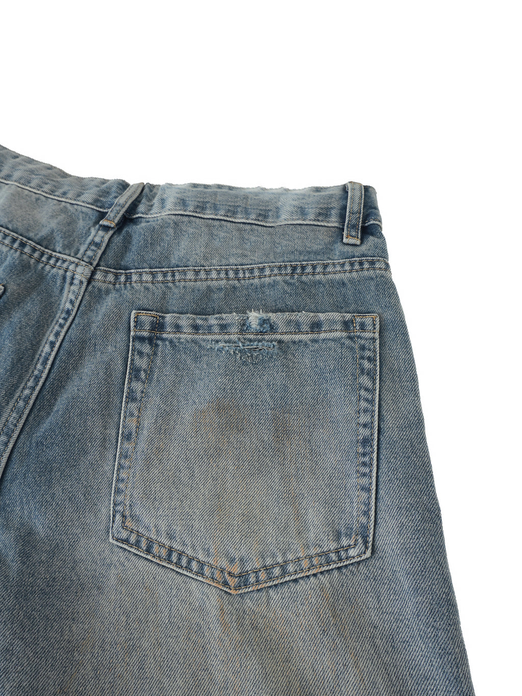 NO NOISE™ DISTRESSED BARREL LEG JEANS