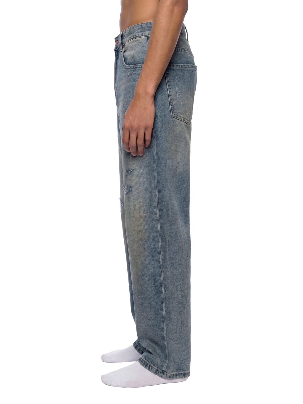 NO NOISE™ DISTRESSED BARREL LEG JEANS