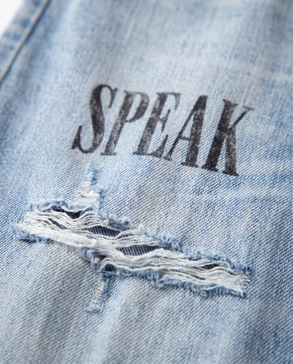 NO NOISE HER Speak Less Wide Leg Jean — detail close-up